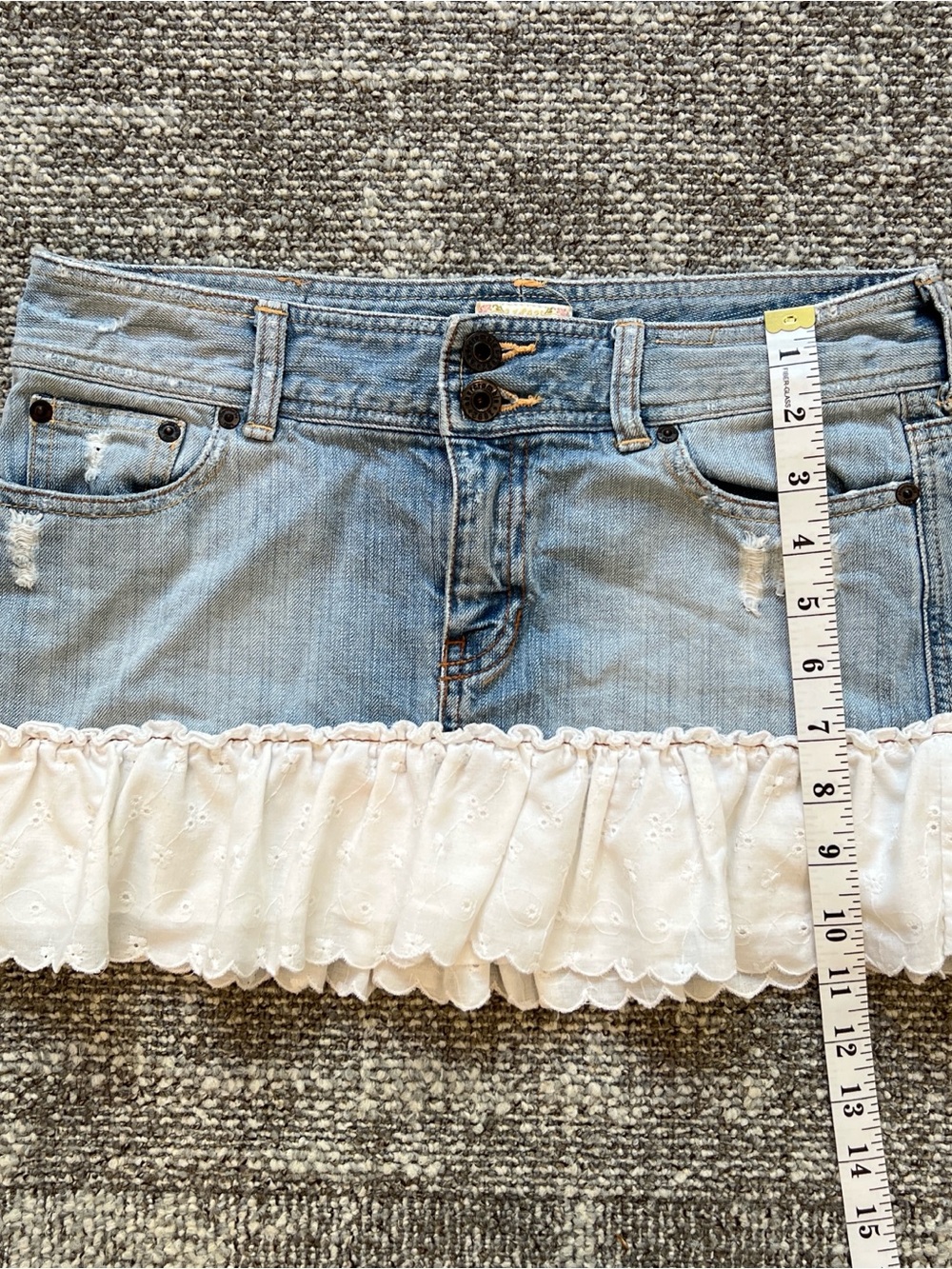 Abercrombie & Fitch Vintage Y2K Blue Denim Mini Skirt with White Eyelet Ruffle - Picture 5 of 6